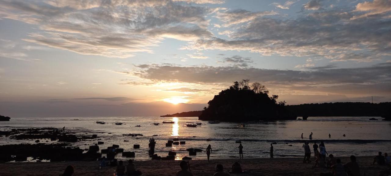 D'Lebah Homestay Nusa Penida Exterior photo